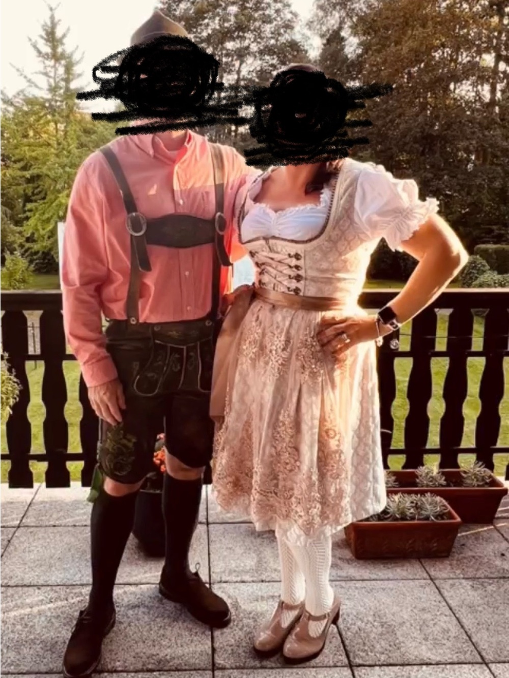 Authentic Kruger Lace Overlay Dirndl - Picture 5 of 5